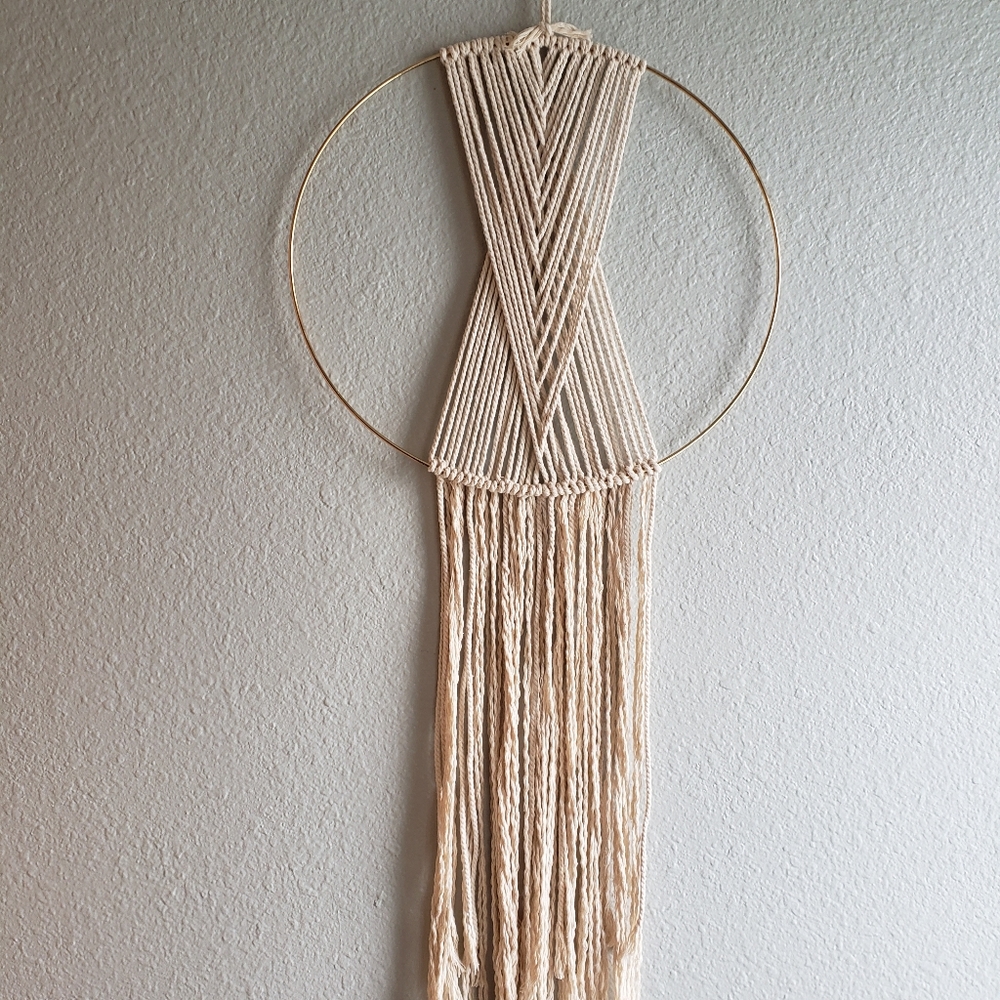 Macrame hoop